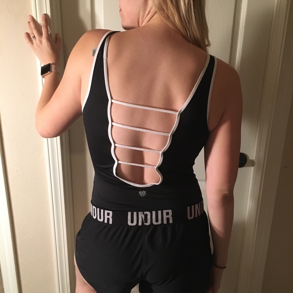 🌞 Forever 21 One Piece 🌞